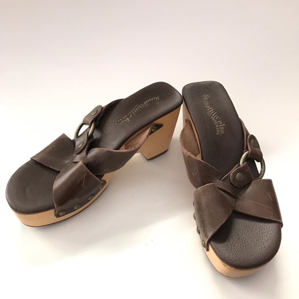 Brown Leather summer strappy platform shoes sz 6